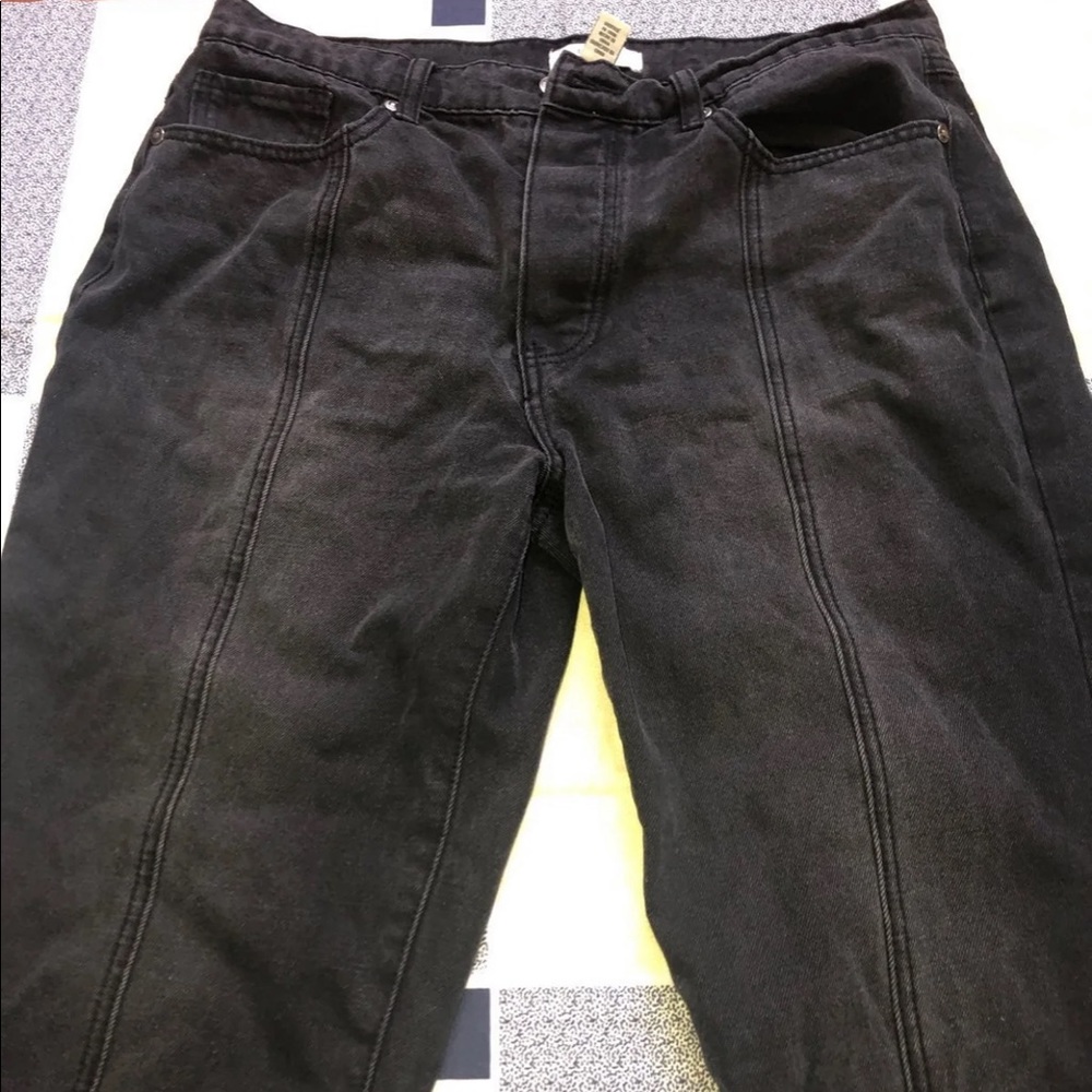 Forever 21 Denim Boyfriend Jeans - Picture 2 of 4